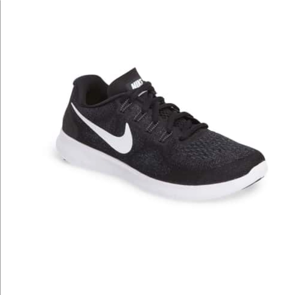 EUC Nike Free RN 2